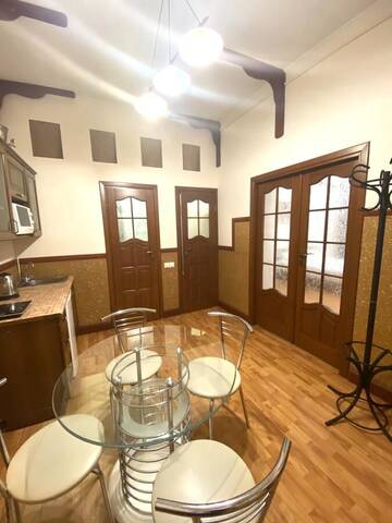 Фото номера Апартаменты с душем Апартаменты Apartment on Svobody 7 г. Львов 43