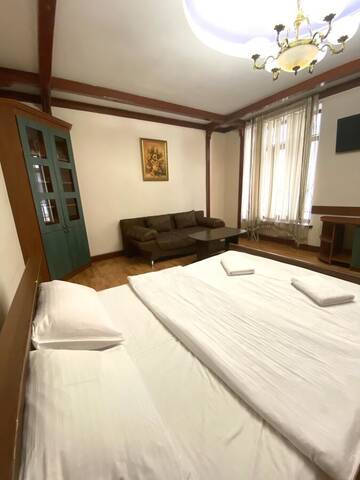 Фото номера Апартаменты с душем Апартаменты Apartment on Svobody 7 г. Львов 14