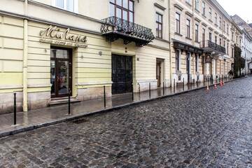 Фото номера Апартаменты с балконом Апартаменты ROMANTIC Apartments - оn Valova street г. Львов 15