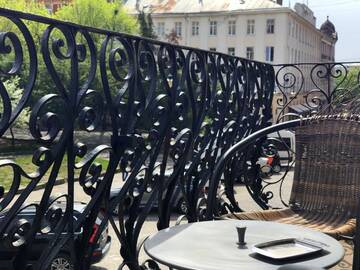 Фото номера Апартаменты с балконом Апартаменты ROMANTIC Apartments - оn Valova street г. Львов 62