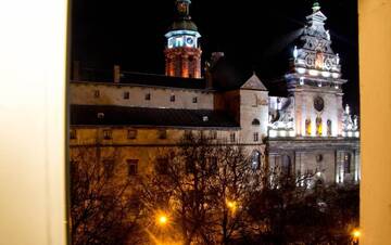 Фото номера Улучшенные апартаменты Апартаменты The heart of the Lviv г. Львов 40