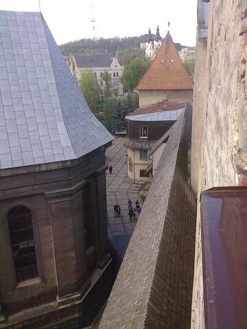 Фото номера Апартаменты с 1 спальней Апартаменты Lviv Amazing Rooftop Apartment г. Львов 80
