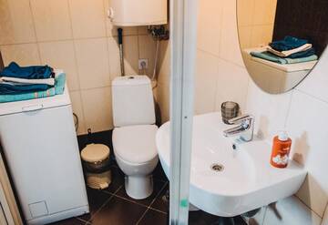 Фото номера Апартаменты с 1 спальней Апартаменты Lviv Amazing Rooftop Apartment г. Львов 90