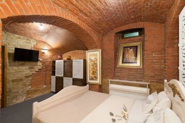 Фото номера Cемейный номер с собственной ванной комнатой Отель Family Hotel г. Львов 14