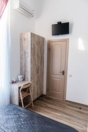 Фото номера Бюджетный двухместный номер с 1 кроватью Мини-отель Mini-Hotel Freedom Mercurius г. Львов 6