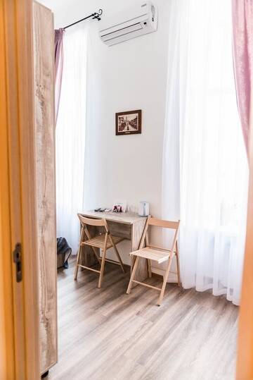 Фото номера Стандартный двухместный номер с 1 кроватью Мини-отель Mini-Hotel Freedom Mercurius г. Львов 6