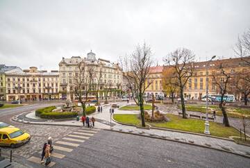 Фото номера Апартаменты с 2 спальнями Апартаменты Apartments on Svobody Avenue- the center of Lviv г. Львов 12