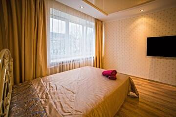 Фото номера Апартаменты с 2 спальнями Апартаменты Apartments on Svobody Avenue- the center of Lviv г. Львов 27