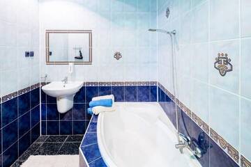 Фото номера Двухуровневые апартаменты Апартаменты 2kh Urovnievyie Apartamenty г. Львов 26