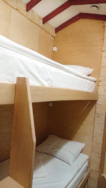 Фото номера Двухместный номер-капсула Хостелы AntiHostel Forrest г. Львов 5