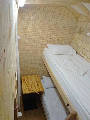 Фото номера Двухместный номер-капсула Хостелы AntiHostel Forrest г. Львов 10