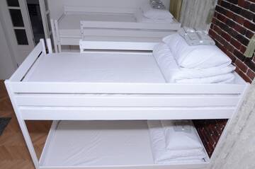 Фото номера Кровать в общем 8-местном номере Хостелы Free People Hostel г. Львов 7