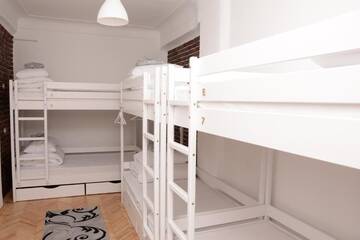 Фото номера Кровать в общем 6-местном номере Хостелы Free People Hostel г. Львов 13