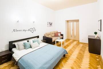 Фото номера Апартаменты с балконом Апартаменты Bright and cozy apart with balcony г. Львов 20