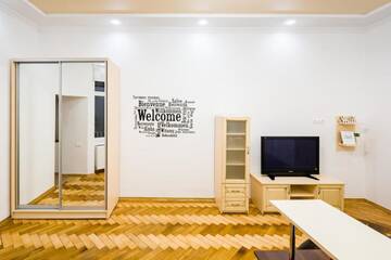 Фото номера Апартаменты с балконом Апартаменты Bright and cozy apart with balcony г. Львов 30
