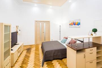 Фото номера Апартаменты с балконом Апартаменты Bright and cozy apart with balcony г. Львов 7