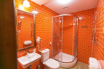 Фото номера Двухместный номер с 1 кроватью Отель DREAM Inn Lviv г. Львов 7