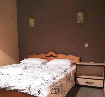 Фото номера Двухместный номер с 1 кроватью и общей ванной комнатой Хостелы Guest House Pid Dubom г. Львов 6