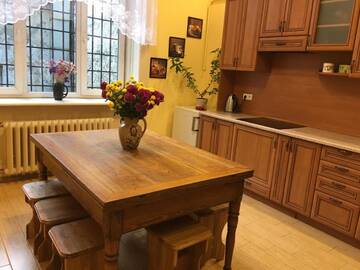 Фото номера Апартаменты с 3 спальнями Апартаменты Apartment on Valova 9 г. Львов 20