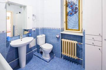 Фото номера Апартаменты с 3 спальнями Апартаменты Apartment on Valova 9 г. Львов 36