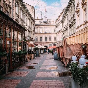 Фото номера Апартаменты с балконом Апартаменты The Phantom of the Opera г. Львов 28