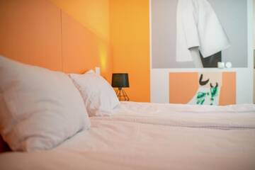 Фото номера Бюджетный двухместный номер с 1 кроватью Отель Jam Hotel Hnatyuka г. Львов 6
