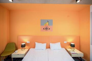 Фото номера Бюджетный двухместный номер с 1 кроватью Отель Jam Hotel Hnatyuka г. Львов 10