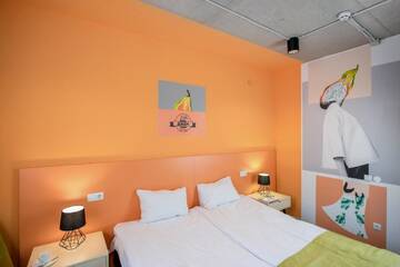 Фото номера Бюджетный двухместный номер с 1 кроватью Отель Jam Hotel Hnatyuka г. Львов 9