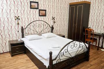 Фото номера Улучшенный номер с кроватью размера «king-size» Отель Fortetsya Malehiv г. Львов 3
