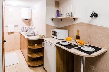 Фото номера Апартаменты - Двухуровневые Апартаменты BV Apartments Black and White г. Львов 12