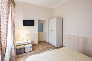 Фото номера Апартаменты Делюкс Апартаменты Lovely apartment in the city center г. Львов 18