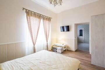 Фото номера Апартаменты Делюкс Апартаменты Lovely apartment in the city center г. Львов 22
