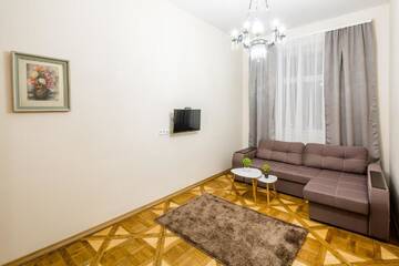 Фото номера Апартаменты с 2 спальнями Апартаменты Three-room apartment г. Львов 15