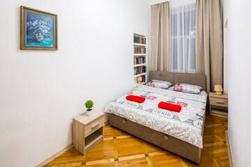 Фото номера Апартаменты с 2 спальнями Апартаменты Three-room apartment г. Львов 19