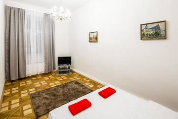 Фото номера Апартаменты с 2 спальнями Апартаменты Three-room apartment г. Львов 17