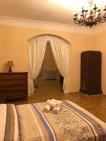 Фото номера Апартаменты Делюкс Апартаменты Leo Vintage 4-bedroom Apartment г. Львов 46