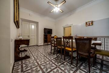 Фото номера Апартаменты Делюкс Апартаменты Leo Vintage 4-bedroom Apartment г. Львов 23