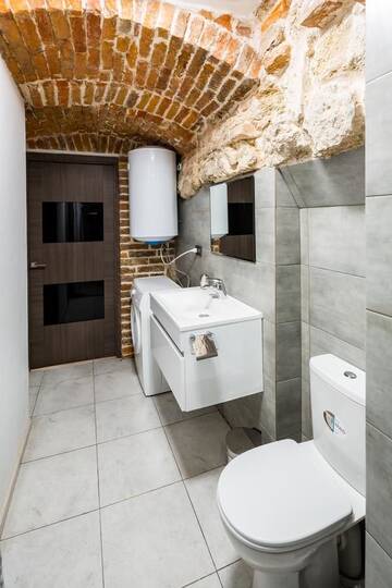 Фото номера Апартаменты - 1-й этаж Апартаменты Stylish apartment - Rynok Square 44 г. Львов 10