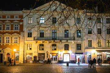 Фото номера Апартаменты Апартаменты Bed &amp; Breakfast in downtown Lviv г. Львов 24