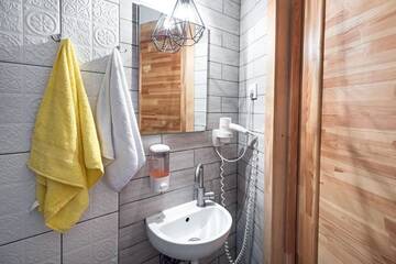 Фото номера Общий шестиместный номер для мужчин и женщин Хостелы Eco Hostel DROVA г. Львов 2