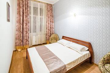 Фото номера Апартаменты Апартаменты Three bedrooms on Square Rynok near Vernissage г. Львов 54