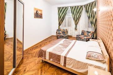 Фото номера Апартаменты Апартаменты Three bedrooms on Square Rynok near Vernissage г. Львов 12