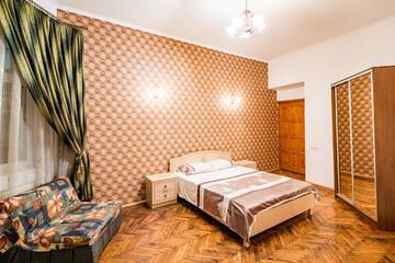 Фото номера Апартаменты Апартаменты Three bedrooms on Square Rynok near Vernissage г. Львов 9