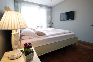 Фото номера Люкс с террасой Апартаменты Large terrace apartments in Old City г. Львов 18
