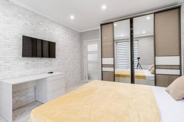 Фото номера Апартаменты с 1 спальней Апартаменты InLvivApartment on Hazova str (3) г. Львов 53