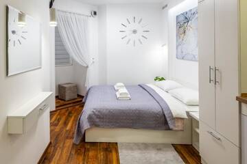 Фото номера Апартаменты с 1 спальней Апартаменты Cozy apartments center г. Львов 39