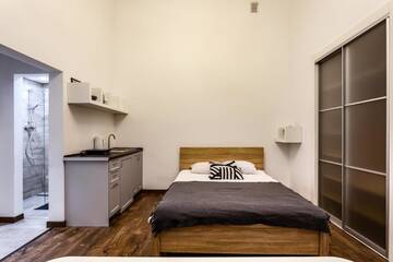 Фото номера Апартаменты с 1 спальней Апартаменты Valova 13/9, small studio г. Львов 20