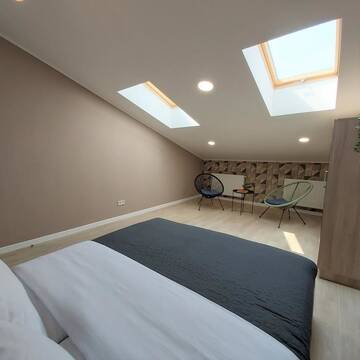 Фото номера Апартаменты Апартаменты Two-Bedroom Attic Apartment г. Львов 11