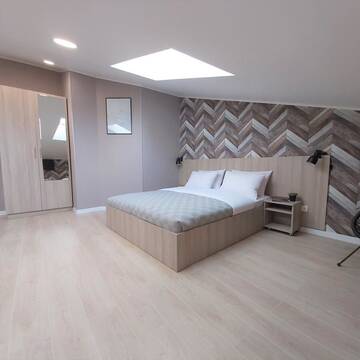 Фото номера Апартаменты Апартаменты Two-Bedroom Attic Apartment г. Львов 15