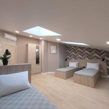 Фото номера Апартаменты Апартаменты Two-Bedroom Attic Apartment г. Львов 21